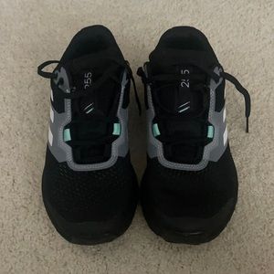 Adidas terrex 255 trial running shoe